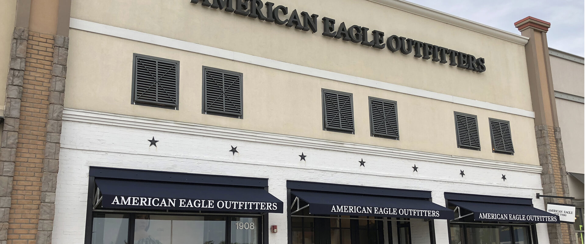 American Eagle Outfitters-B60