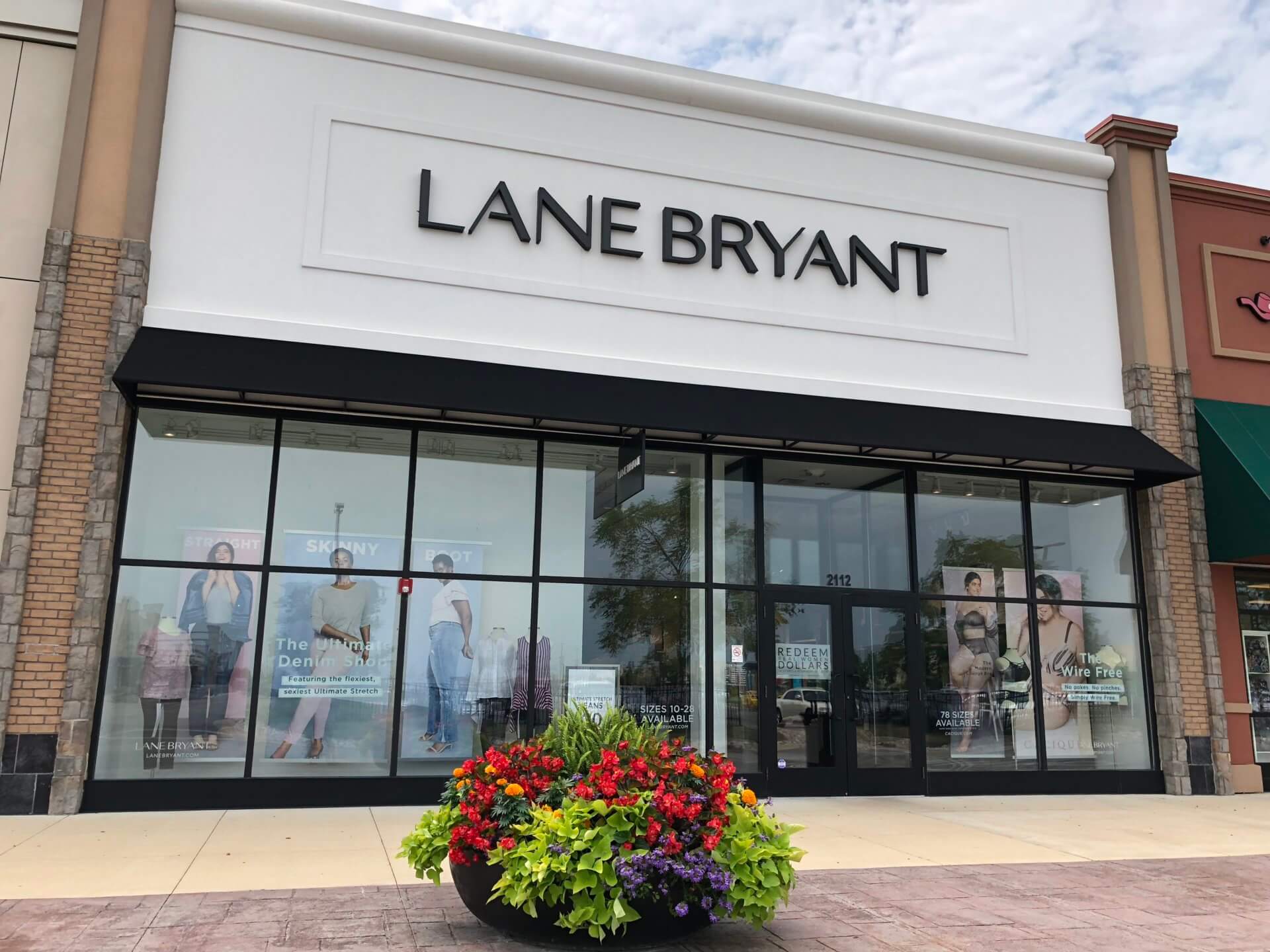 Verizon AM Incognito mode is on LANE BRYANT Lane Bryant Locations Brands  History Lane Bryant Inc.