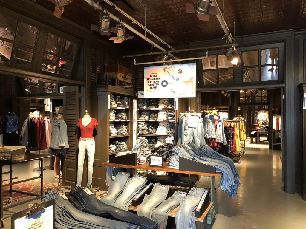 hollister jeans in store